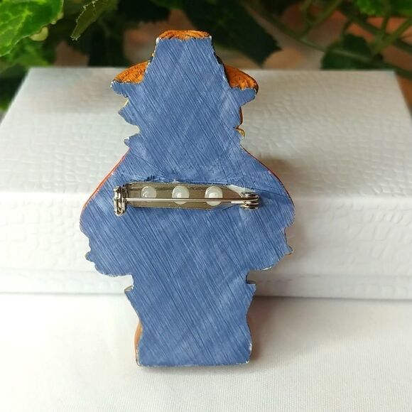 Vintage Scarecrow Pin. Perfect for a Fall accessory! - Picture 3 of 6